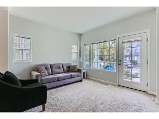 Photo #3: 24413448 Listing 