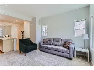 Photo #5: 24413448 Listing 