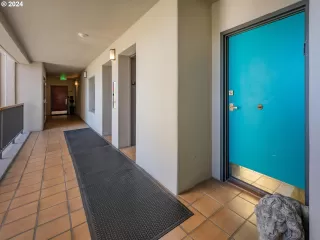 Photo #3: 24413571 Listing