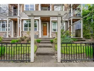 Photo #4: 24414221 Listing