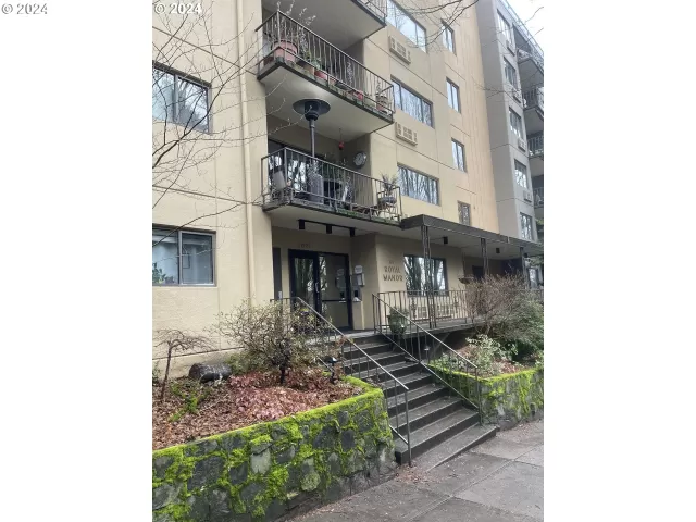 MLS: 24414737 Condo For Sale