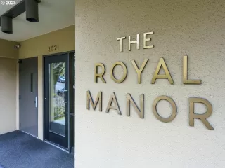 Photo #1: 24414737 Listing