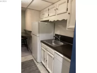 Photo #2: 24414737 Listing