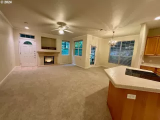 Photo #3: 24415788 Listing 