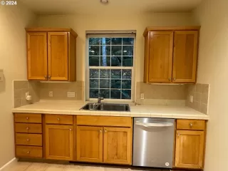 Photo #6: 24415788 Listing 