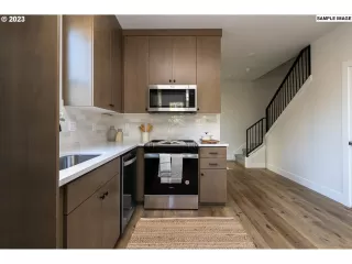 Photo #4: 24416923 Listing 