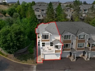 Photo #2: 24417221 Listing