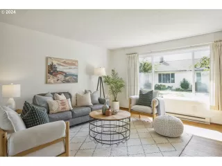 Photo #4: 24418041 Listing 