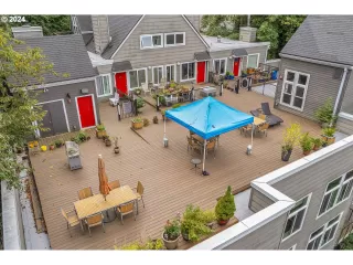 Photo #1: 24418179 Listing