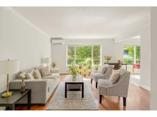 Photo #2: 24418303 Listing 