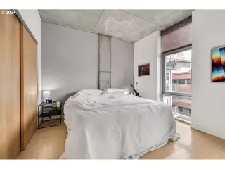 Photo #1: 24420103 Listing