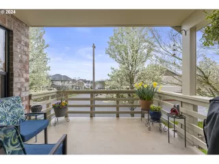 Photo #6: 24420159 Listing