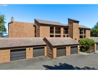 Photo #1: 24420195 Listing 