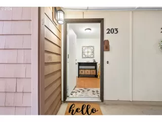 Photo #2: 24420195 Listing 