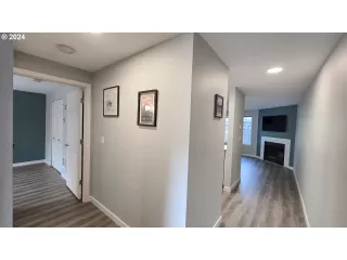 Photo #3: 24420782 Listing 