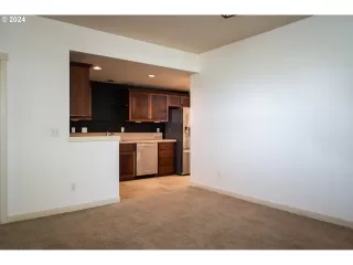 Photo #6: 24421049 Listing 