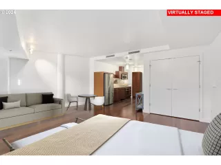 Photo #2: 24421467 Listing