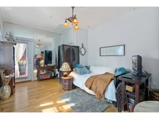 Photo #3: 24421823 Listing 