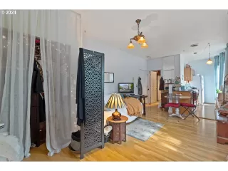 Photo #5: 24421823 Listing 