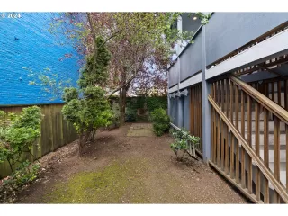 Photo #6: 24421823 Listing 