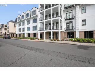 Photo #5: 24421828 Listing 