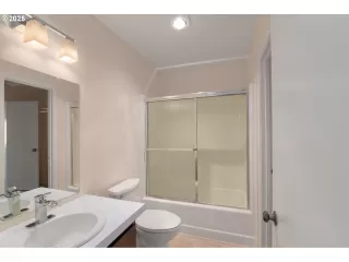 Photo #5: 24422436 Listing 