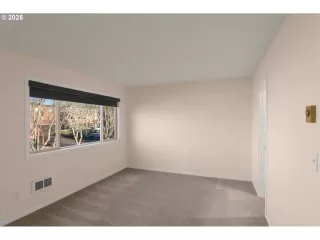 Photo #6: 24422436 Listing 