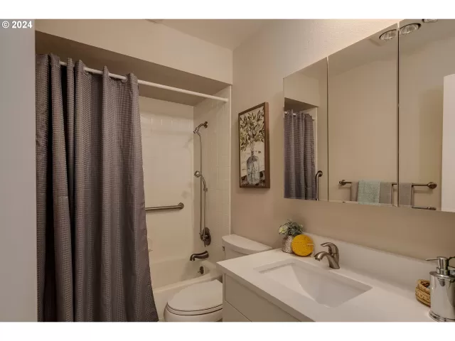 MLS: 24423319 Condo For Sale