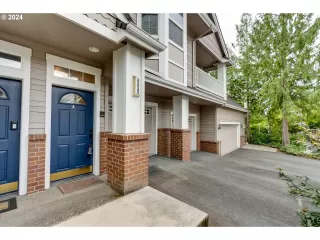 Photo #2: 24423884 Listing