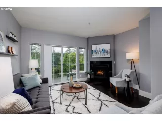 Photo #3: 24424247 Listing 