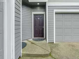 Photo #2: 24427377 Listing