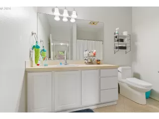 Photo #3: 24429158 Listing