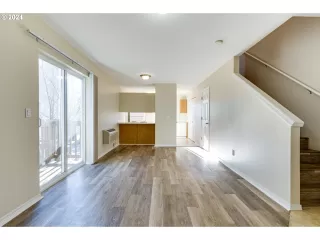 Photo #4: 24429671 Listing 