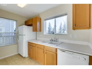 Photo #5: 24429671 Listing 