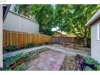 Photo #1: 24432285 Listing