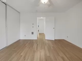 Photo #3: 24432316 Listing