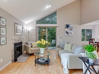 Photo #1: 24433426 Listing 