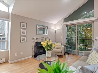 Photo #2: 24433426 Listing 