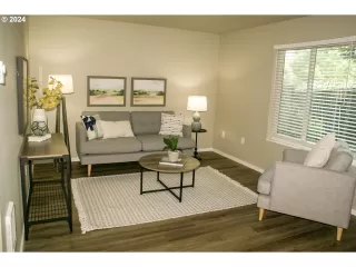 Photo #5: 24434912 Listing 