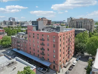 Photo #3: 24435191 Listing 