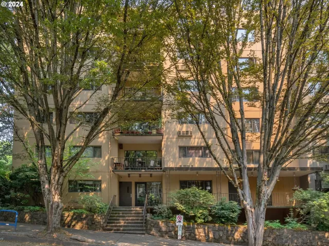 MLS: 24435384 Condo For Sale