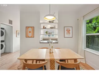 Photo #5: 24435999 Listing