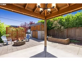 Photo #2: 24436104 Listing