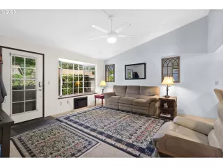 Photo #1: 24438900 Listing 