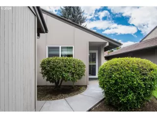 Photo #2: 24438958 Listing