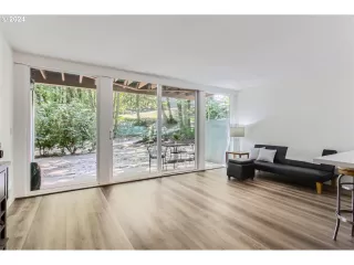 Photo #3: 24439450 Listing