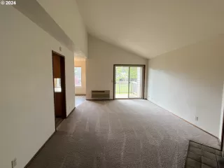 Photo #6: 24440026 Listing 