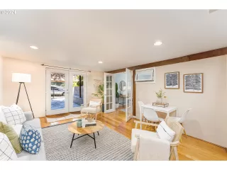 Photo #3: 24440706 Listing 