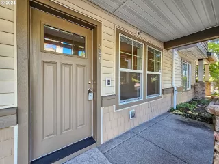 Photo #1: 24441209 Listing