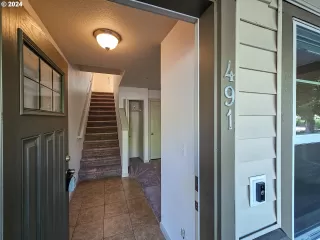 Photo #2: 24441209 Listing